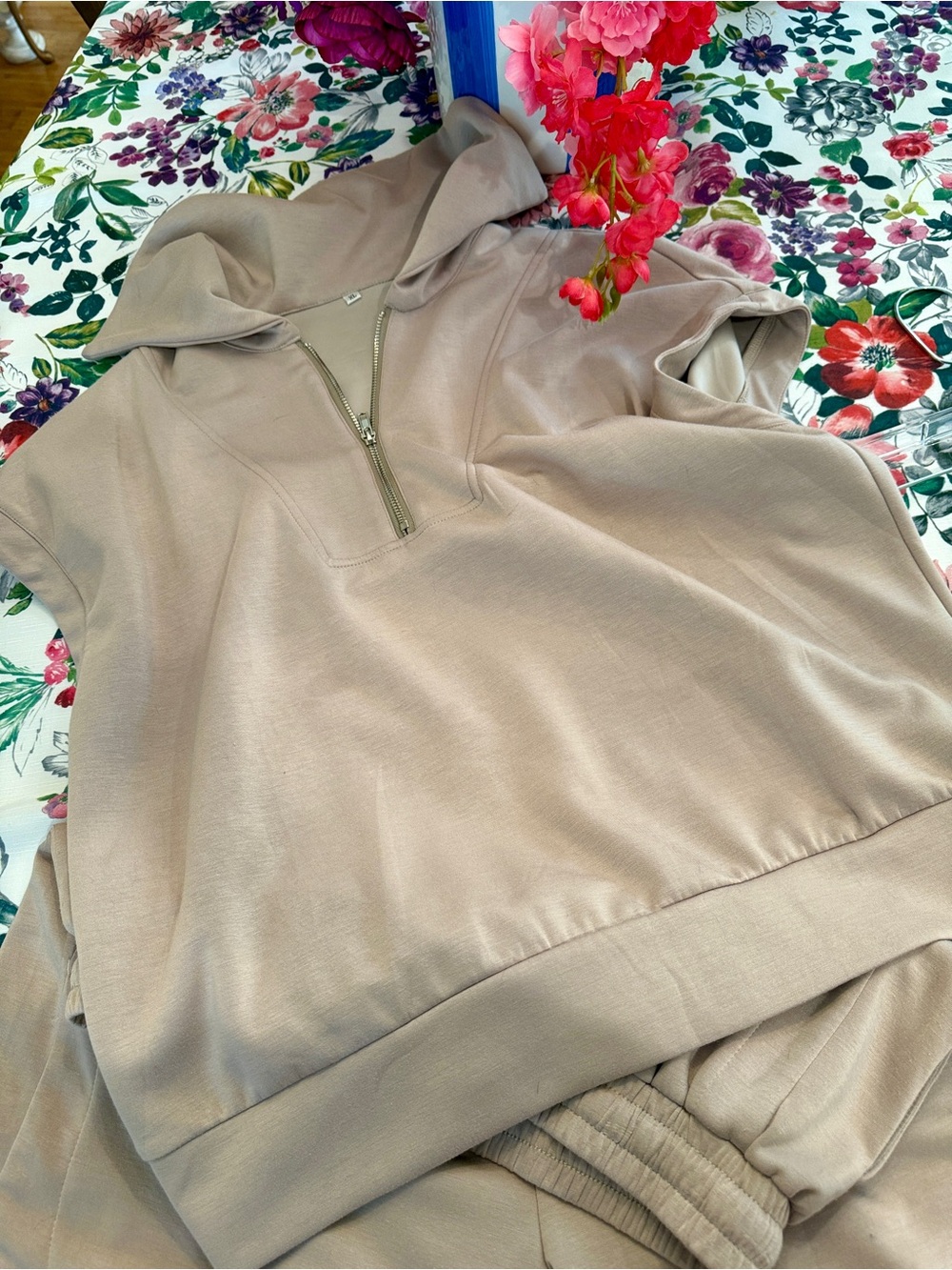 High-Rise Drawstring 2 piece set in Light Taupe - Picture 6 of 6